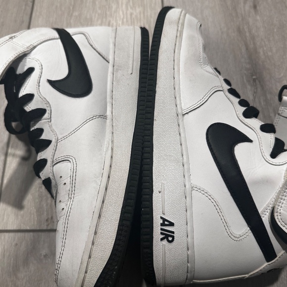 AFI MID WHITE & BLACK - Picture 8 of 9